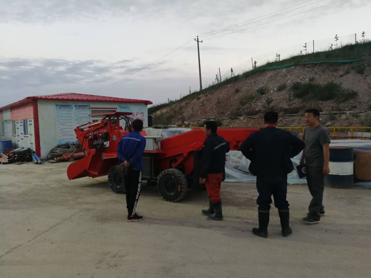煤礦30扒裝機.jpg